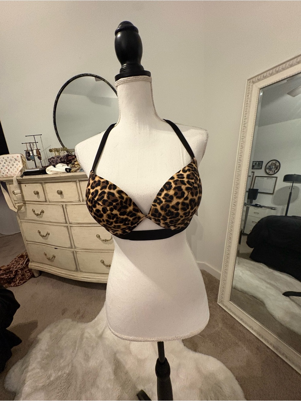 Victoria's Secret Leopard Print Push-Up Bra - Black Straps
